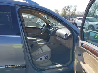 2011 Mercedes-Benz GL-Class GL 450 with VIN 4JGBF7BE3BA740269, listed as a IAAI auction lot 42098338 with 146,055 mi miles. Bid and sale history available at carsss.com. Image 5.