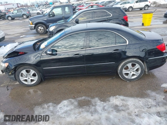 2008 Acura RL Tech Pkg with VIN JH4KB16608C001517, listed as a IAAI auction lot 41305313 with 220,509 mi miles. Bid and sale history available at carsss.com. Image 14.