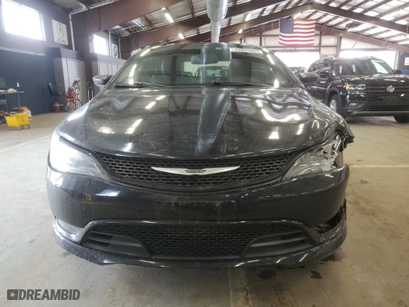 2015 Chrysler 200 S with VIN 1C3CCCDG1FN540437, listed as a Copart auction lot 43852805 with 135,697 mi miles and Salvage Title. Bid and sale history available at carsss.com. Image 5.