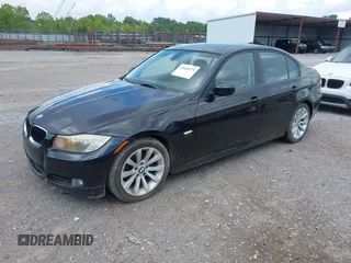 2011 BMW 3 Series 328i с VIN WBAPH7C50BE677673, выставлен на аукционе IAAI как лот 42680579 с пробегом 207 336 миль миль и . История ставок и продаж доступна на DreamBid. Изображение 2.