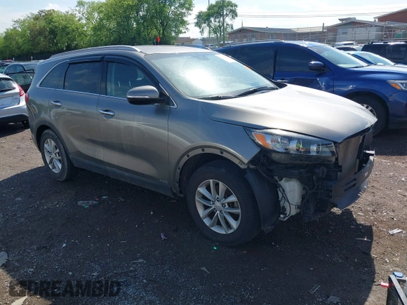2016 Kia Sorento LX with VIN 5XYPGDA33GG136850, listed as a IAAI auction lot 42030317 with 120,798 mi miles and . Bid and sale history available at DreamBid. Image 1.