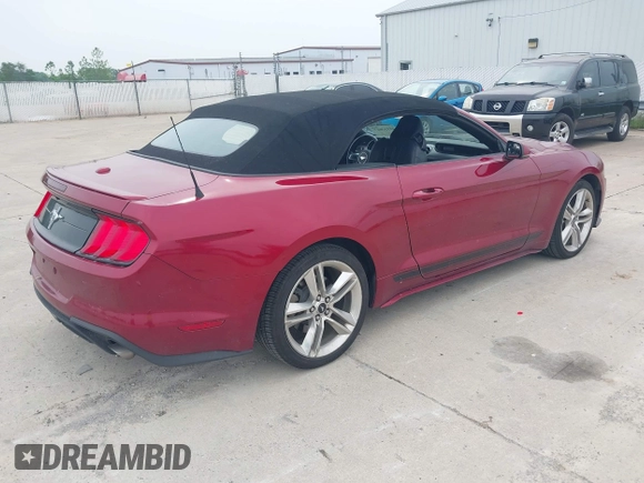 2019 Ford Mustang EcoBoost z VIN 1FATP8UH7K5148035, wystawiony jako IAAI lot #42337017 z przebiegiem 47 580 mil mil oraz . Historia ofert i sprzedaży dostępna na DreamBid. Obrazek 4.