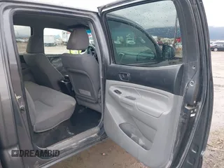 2013 Toyota Tacoma with VIN 3TMLU4EN7DM113315, listed as a IAAI auction lot 41938415 with 228,912 mi miles and . Bid and sale history available at DreamBid. Image 8.