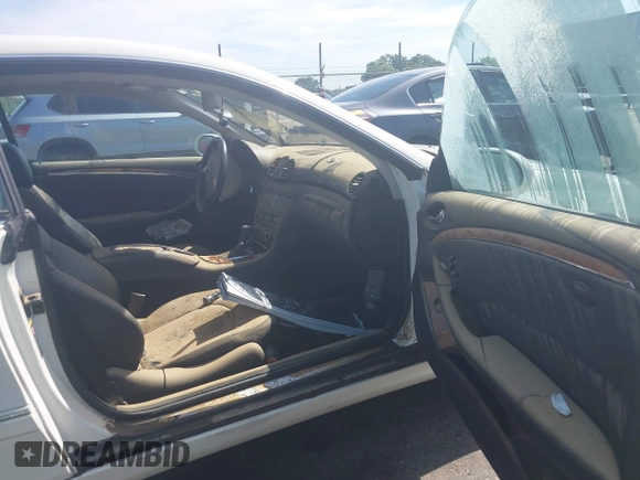 2008 Mercedes-Benz CLK 350 с VIN WDBTJ56H28F253753, выставлен на аукционе IAAI как лот 42525405 с пробегом Не указан миль и . История ставок и продаж доступна на DreamBid. Изображение 5.