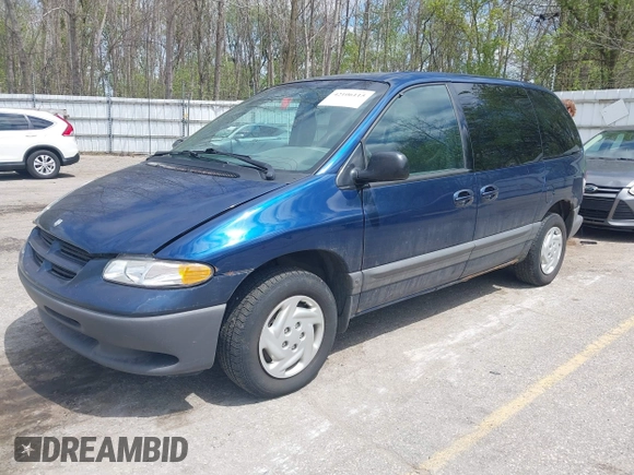 2000 Dodge Caravan SE with VIN 2B4GP45G3YR703761, listed as a IAAI auction lot 42106115 with 121,870 mi miles and . Bid and sale history available at carsss.com. Image 2.