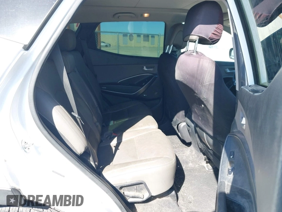 2017 Hyundai Santa Fe 2.4L z VIN 5NMZU3LB1HH045714, wystawiony jako IAAI lot #41949139 z przebiegiem 151 799 mil mil oraz . Historia ofert i sprzedaży dostępna na DreamBid. Obrazek 8.
