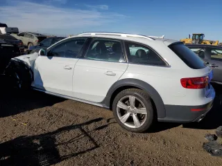 2014 Audi allroad Premium Plus with VIN WA1UFAFL5EA071035, listed as a Copart auction lot 82032644 with 71,473 mi miles and Salvage Title. Bid and sale history available at carsss.com. Image 2.