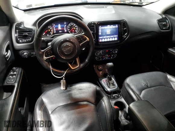 2020 Jeep Compass Limited с VIN 3C4NJDCB8LT123530, выставлен на аукционе Copart как лот 55310035 с пробегом 75 172 миль миль и Списание • Salvage title. История ставок и продаж доступна на DreamBid. Изображение 8.