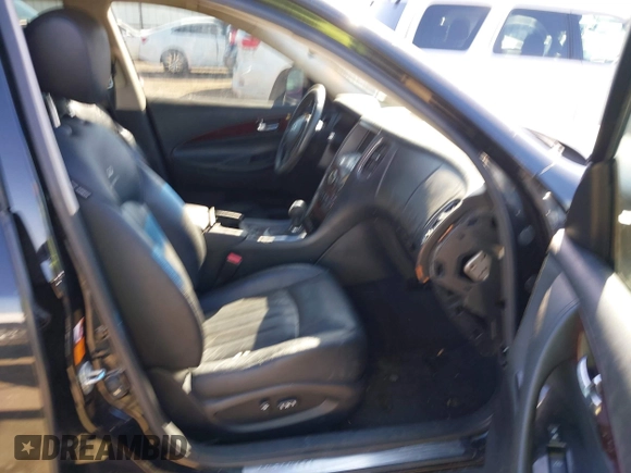 2009 Infiniti EX Journey with VIN JNKAJ09E29M900659, listed as a IAAI auction lot 41654921 with 178,215 mi miles and . Bid and sale history available at DreamBid. Image 5.