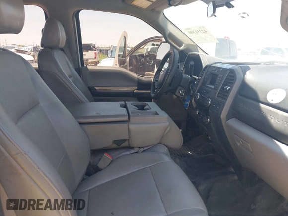 2019 Ford F-250 XL с VIN 1FT7W2B63KEF60966, выставлен на аукционе IAAI как лот 42731380 с пробегом 214 421 миль миль и . История ставок и продаж доступна на DreamBid. Изображение 5.