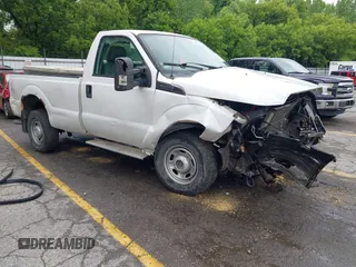 2011 Ford F-250 XL z VIN 1FTBF2B65BEA30685, wystawiony jako IAAI lot #42435253 z przebiegiem 60 603 mil mil oraz . Historia ofert i sprzedaży dostępna na DreamBid. Obrazek 1.