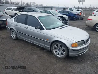 2000 BMW 3 Series 328i with VIN WBAAM5330YFR16615, listed as a IAAI auction lot 41496845 with Not Provided miles. Bid and sale history available at carsss.com. Image 1.