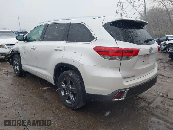2018 Toyota Highlander Limited with VIN 5TDDZRFH6JS851503, listed as a IAAI auction lot 40911739 with 147,982 mi miles and . Bid and sale history available at DreamBid. Image 3.