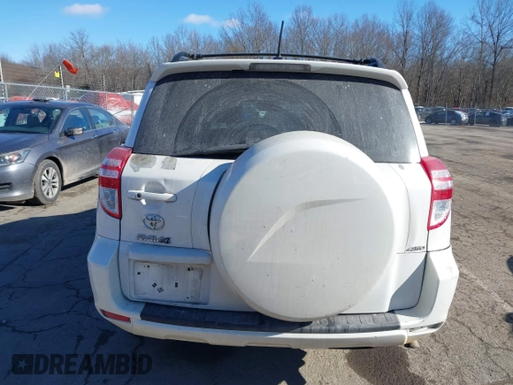 2011 Toyota RAV4 Ltd with VIN 2T3DK4DV1BW040708, listed as a IAAI auction lot 41446815 with 179,941 mi miles. Bid and sale history available at carsss.com. Image 16.