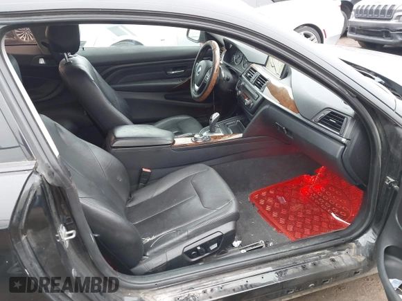 2014 BMW 4 Series 428i with VIN WBA3N7C50EF718339, listed as a IAAI auction lot 41403096 with 143,478 mi miles and . Bid and sale history available at carsss.com. Image 5.