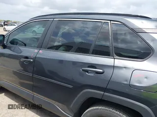 2021 Toyota RAV4 XLE Premium с VIN 2T3C1RFV9MC108170, выставлен на аукционе IAAI как лот 42099817 с пробегом 52 076 миль миль и . История ставок и продаж доступна на DreamBid. Изображение 14.