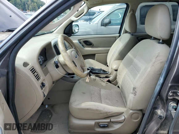 2006 Ford Escape XLT with VIN 1FMYU03Z86KB56863, listed as a Copart auction lot 72385544 with 111,800 mi miles and Salvage Title. Bid and sale history available at carsss.com. Image 7.