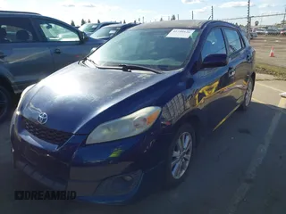 2010 Toyota Matrix z VIN 2T1KU4EE7AC242574, wystawiony jako IAAI lot #41799126 z przebiegiem 116 782 mil mil oraz . Historia ofert i sprzedaży dostępna na DreamBid. Obrazek 2.