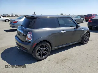2012 MINI Hardtop S with VIN WMWSV3C57CTY16657, listed as a Copart auction lot 62812445 with 122,796 mi miles and Salvage title. Bid and sale history available at DreamBid. Image 3.