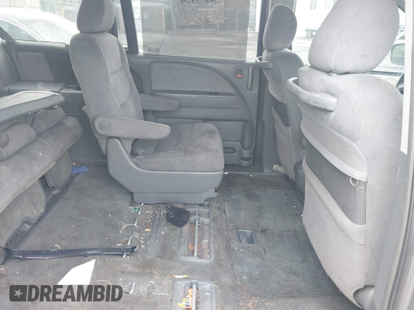 2006 Honda Odyssey EX z VIN 5FNRL38456B129594, wystawiony jako IAAI lot #42279156 z przebiegiem Nie podano mil oraz . Historia ofert i sprzedaży dostępna na DreamBid. Obrazek 8.