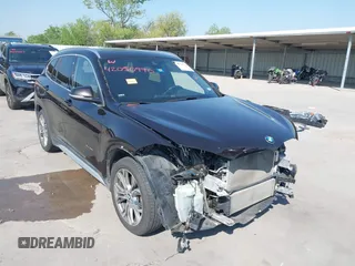 2016 BMW X1 xDrive28i z VIN WBXHT3C34GP887608, wystawiony jako IAAI lot #42050990 z przebiegiem 69 045 mil mil oraz . Historia ofert i sprzedaży dostępna na DreamBid. Obrazek 1.