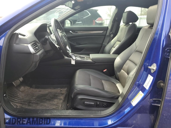 2019 Honda Accord Sport with VIN 1HGCV1F39KA803152, listed as a Copart auction lot 52039985 with 102,409 mi miles and Salvage Title. Bid and sale history available at DreamBid. Image 7.