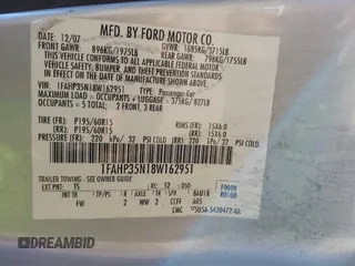 2008 Ford Focus SE z VIN 1FAHP35N18W162951, wystawiony jako IAAI lot #37857727 z przebiegiem 158 792 mil mil oraz . Historia ofert i sprzedaży dostępna na DreamBid. Obrazek 9.