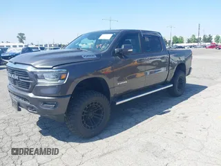 2019 Ram 1500 Big Horn z VIN 1C6RRFFG8KN710927, wystawiony jako IAAI lot #41850421 z przebiegiem 66 007 mil mil oraz . Historia ofert i sprzedaży dostępna na DreamBid. Obrazek 2.