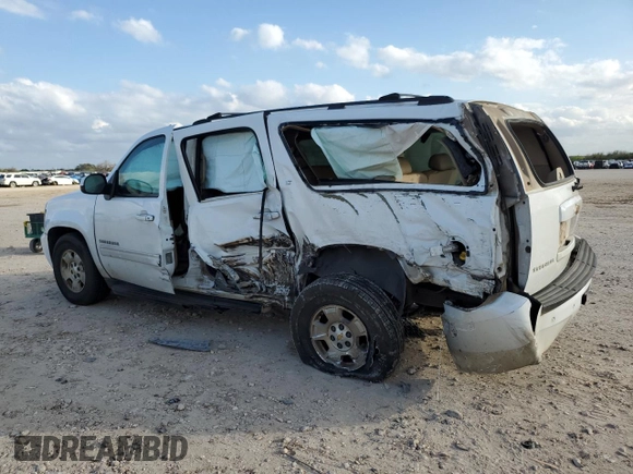 2011 Chevrolet Suburban LT with VIN 1GNSCJE07BR192781, listed as a Copart auction lot 85216194 with 0 mi miles and Salvage Title. Bid and sale history available at carsss.com. Image 2.