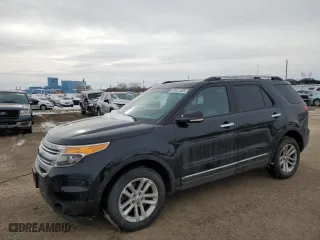2014 Ford Explorer XLT with VIN 1FM5K8D87EGC39487, listed as a Copart auction lot 44921535 with 127,804 mi miles and Salvage Title. Bid and sale history available at carsss.com. Image 1.
