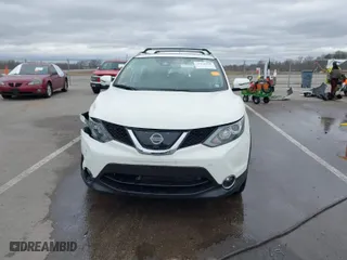 2017 Nissan Rogue Sport SL with VIN JN1BJ1CR8HW107542, listed as a IAAI auction lot 41820930 with 44,219 mi miles. Bid and sale history available at carsss.com. Image 12.