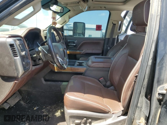 2019 Chevrolet Silverado 3500HD High Country with VIN 1GC4KYEY1KF159943, listed as a Copart auction lot 63991964 with 151,930 mi miles and Salvage Title. Bid and sale history available at carsss.com. Image 7.