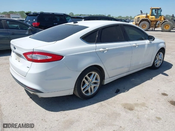 2013 Ford Fusion SE with VIN 3FA6P0H78DR156418, listed as a IAAI auction lot 41979802 with 246,918 mi miles. Bid and sale history available at carsss.com. Image 4.