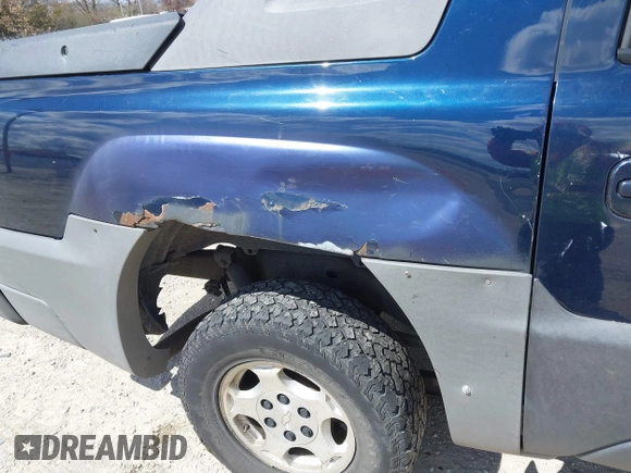 2004 Chevrolet Avalanche с VIN 3GNEC12TX4G202427, выставлен на аукционе IAAI как лот 42051096 с пробегом 152 774 миль миль и . История ставок и продаж доступна на DreamBid. Изображение 13.