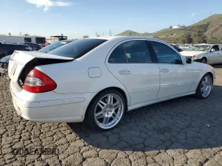 2007 Mercedes-Benz E 350 with VIN WDBUF56X97B002702, listed as a Copart auction lot 49986375 with 235,471 mi miles and Salvage Title. Bid and sale history available at DreamBid. Image 3.