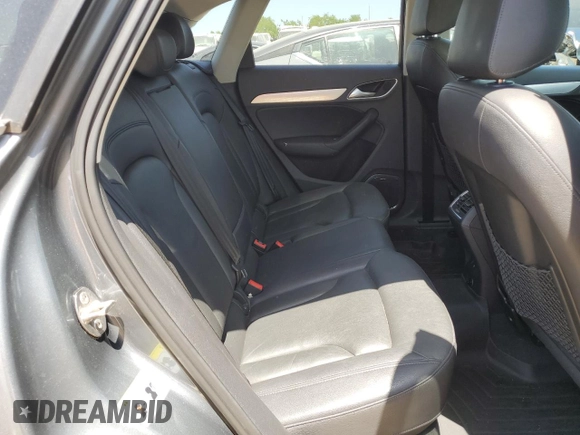 2015 Audi Q3 Prestige with VIN WA1GFCFS2FR000393, listed as a Copart auction lot 52597105 with 118,141 mi miles and Clean title. Bid and sale history available at DreamBid. Image 10.