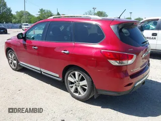 2015 Nissan Pathfinder Platinum z VIN 5N1AR2MM1FC707940, wystawiony jako IAAI lot #42281066 z przebiegiem 109 392 mil mil oraz . Historia ofert i sprzedaży dostępna na DreamBid. Obrazek 3.