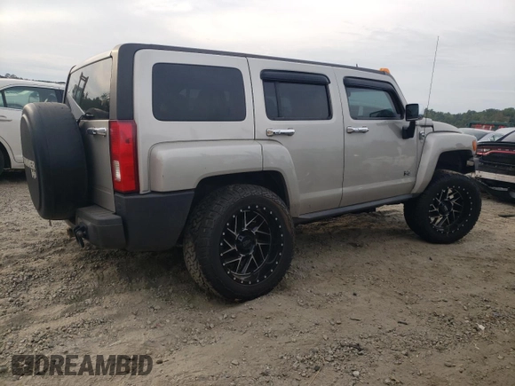 2006 Hummer H3 with VIN 5GTDN136868327399, listed as a Copart auction lot 71271254 with 182,911 mi miles and Salvage Title. Bid and sale history available at carsss.com. Image 3.