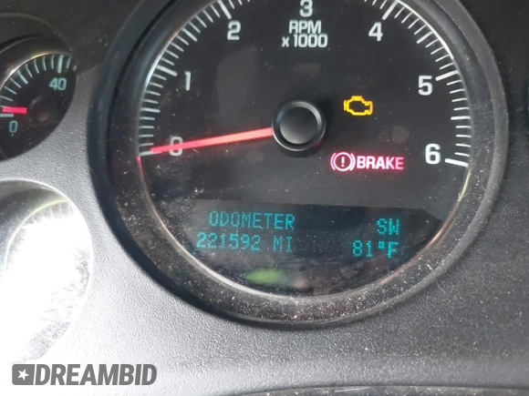 2012 Chevrolet Tahoe Commercial z VIN 1GNLC2E08CR196981, wystawiony jako IAAI lot #42834520 z przebiegiem 221 592 mil mil oraz . Historia ofert i sprzedaży dostępna na DreamBid. Obrazek 7.