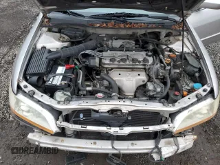 1998 Honda Accord EX with VIN 1HGCG5553WA120695, listed as a Copart auction lot 88338535 with 202,771 mi miles and Salvage title. Bid and sale history available at DreamBid. Image 13.
