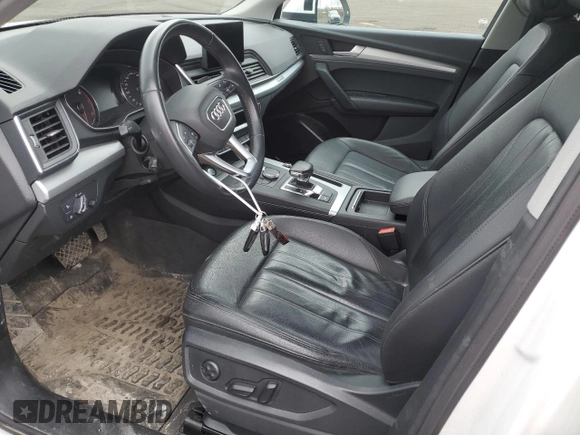 2020 Audi Q5 Premium with VIN WA1ANAFY4L2043820, listed as a Copart auction lot 52306765 with 102,821 mi miles and Salvage title. Bid and sale history available at DreamBid. Image 7.