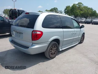 2002 Chrysler Town & Country Limited with VIN 2C8GP64L52R609030, listed as a IAAI auction lot 42222410 with 117,613 mi miles and . Bid and sale history available at DreamBid. Image 4.
