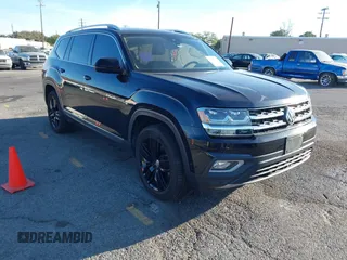 2019 Volkswagen Atlas SEL Premium z VIN 1V2NR2CA5KC509738, wystawiony jako IAAI lot #41143442 z przebiegiem 78 017 mil mil oraz . Historia ofert i sprzedaży dostępna na DreamBid. Obrazek 1.