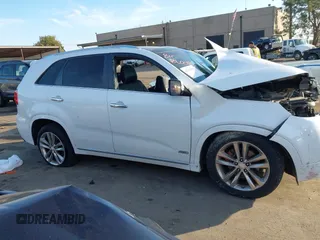2015 Kia Sorento SX with VIN 5XYKWDA74FG655291, listed as a IAAI auction lot 41285425 with Not Provided miles. Bid and sale history available at carsss.com. Image 14.