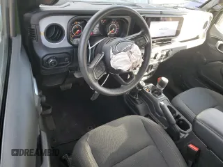 2024 Jeep Gladiator Sport z VIN 1C6HJTAG6RL102290, wystawiony jako Copart lot #81331014 z przebiegiem 9 930 mil mil oraz Szkoda całkowita • Salvage title. Historia ofert i sprzedaży dostępna na DreamBid. Obrazek 8.