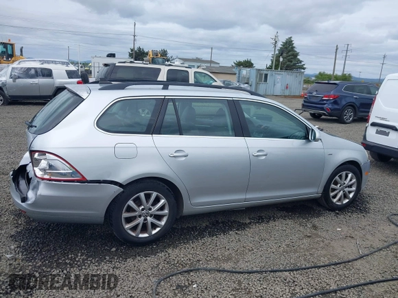 2009 Volkswagen Jetta SE с VIN 3VWPM71K89M342458, выставлен на аукционе IAAI как лот 42269467 с пробегом 186 065 миль миль и . История ставок и продаж доступна на DreamBid. Изображение 14.