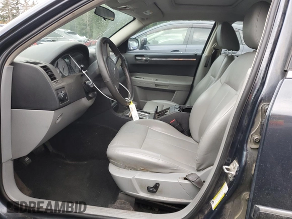 2007 Chrysler 300 Signature with VIN 2C3KA53G87H634646, listed as a Copart auction lot 82410294 with 189,005 mi miles and Salvage Title. Bid and sale history available at carsss.com. Image 7.