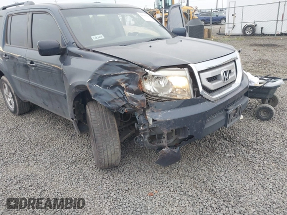 2011 Honda Pilot EX with VIN 5FNYF4H41BB004997, listed as a IAAI auction lot 40505560 with 141,487 mi miles. Bid and sale history available at carsss.com. Image 6.