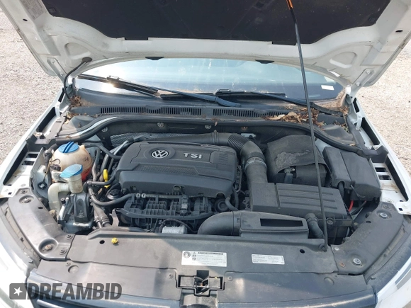 2014 Volkswagen Jetta SE z VIN 3VWD17AJ4EM288282, wystawiony jako IAAI lot #42404774 z przebiegiem 116 292 mil mil oraz . Historia ofert i sprzedaży dostępna na DreamBid. Obrazek 10.
