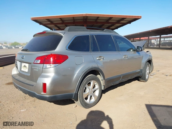 2014 Subaru Outback 2.5i Limited with VIN 4S4BRBMC0E3311783, listed as a IAAI auction lot 41950362 with 125,517 mi miles. Bid and sale history available at carsss.com. Image 4.